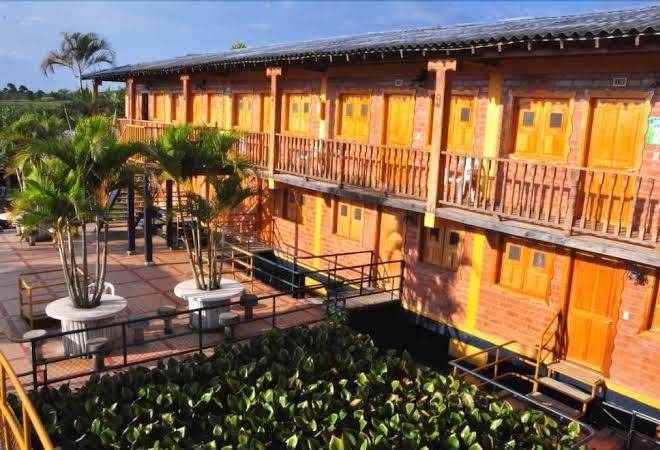 Las Bailarinas Image