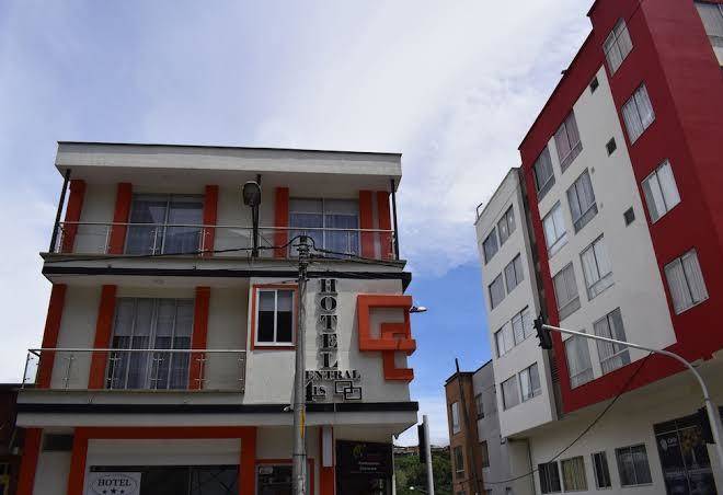 Hotel central 4 18
