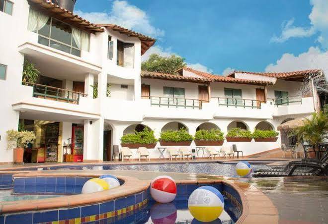 Hotel monchuelo spa san gil