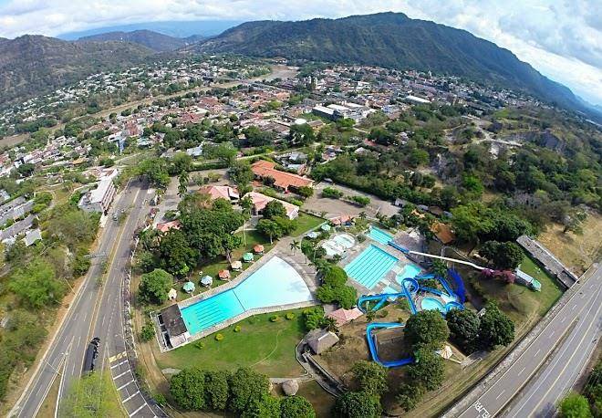 Hotel Y Parque Acuatico Agua Sol Alegria Image