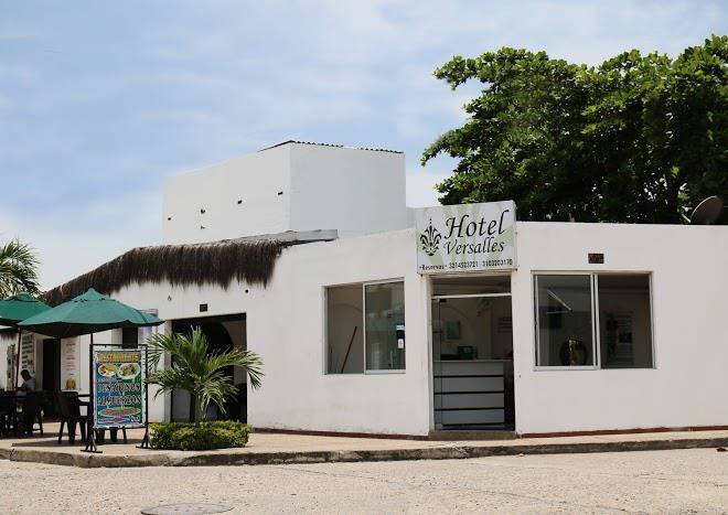 Hotel Versalles Image