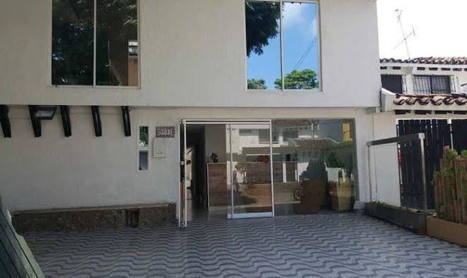 Hotel Jade Imbanaco Image