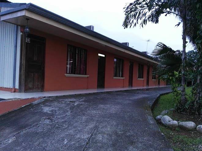 Cabinas Los Faroles Image