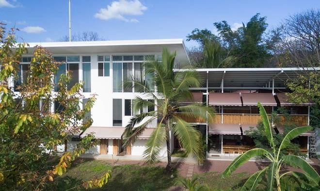 Moana surf resort