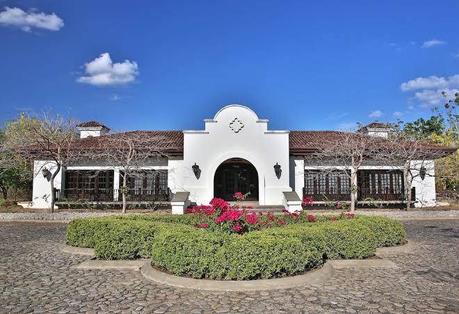 Hacienda pinilla beach club