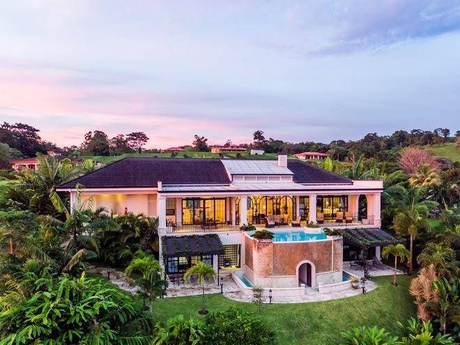 Heliconia hall