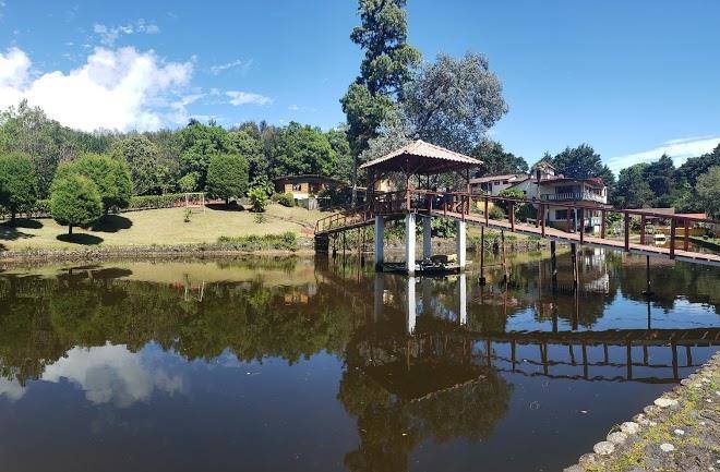 Cabanas finca laguna de plata