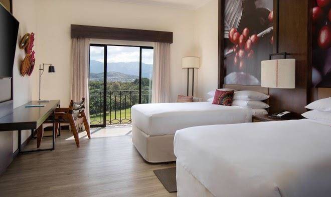 Marriott Hotel Ribera De Belen Image