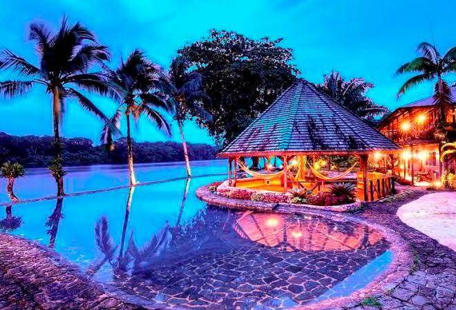 Tortuga lodge & gardens