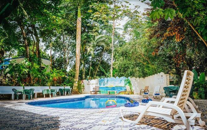 Hotel mono azul
