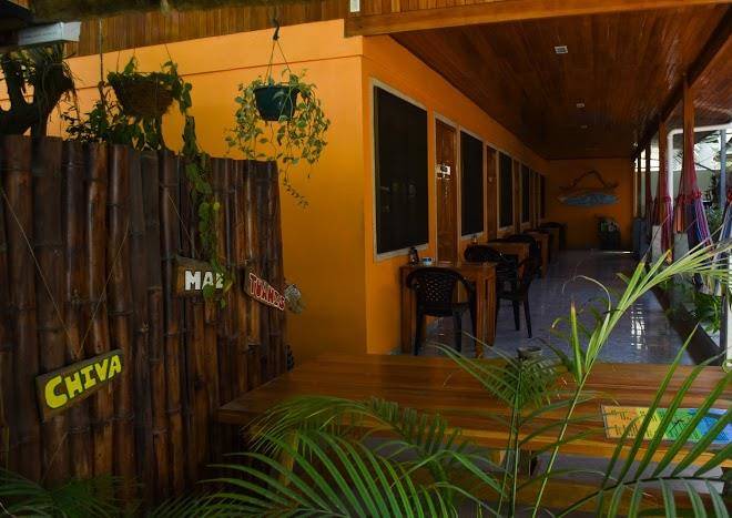 Cocobolo surf hotel & school
