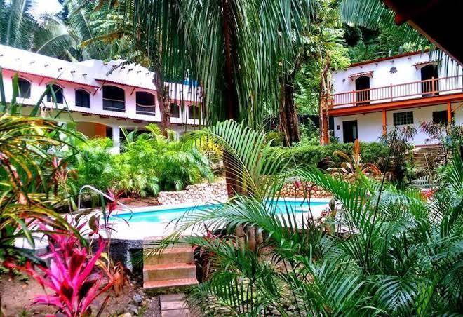 Believe surf & yoga santa teresa