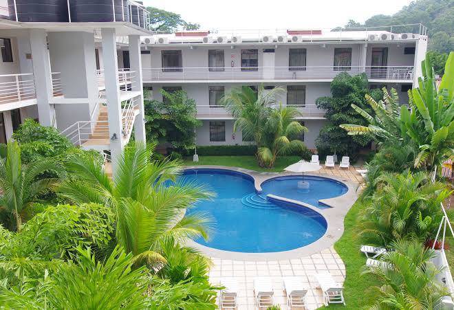 Hotel punta leona