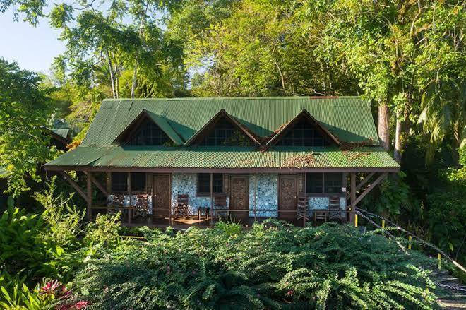 Aguila de osa rainforest & marine adventure lodge