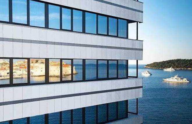 Hotel excelsior