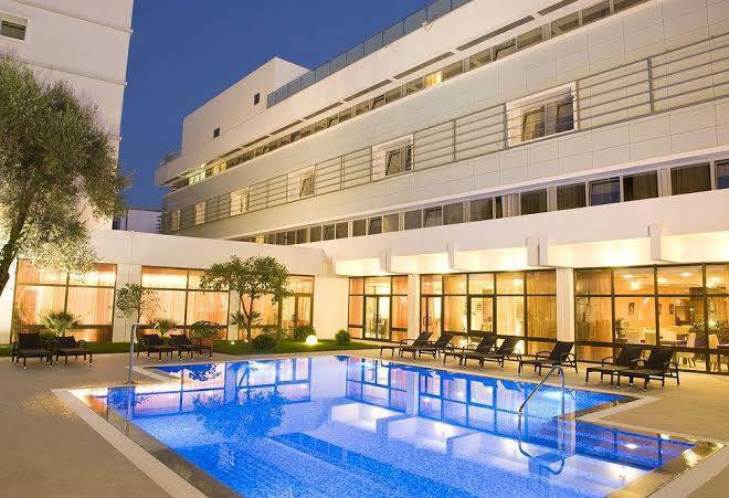 Hotel lr