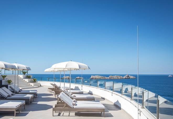 Royal blue hotel