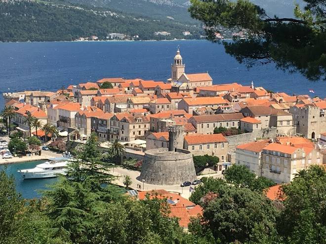 Korcula waterfront accommodation