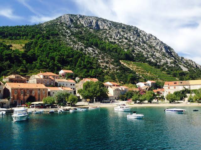 Beach trstenik