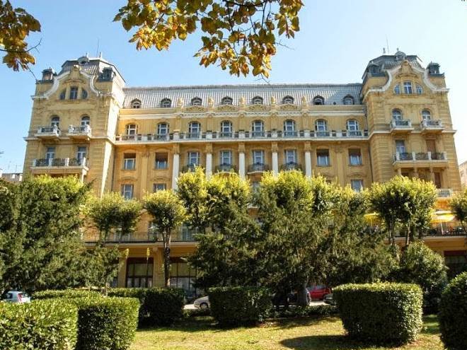 Guest House Hotel Riviera Pula Image