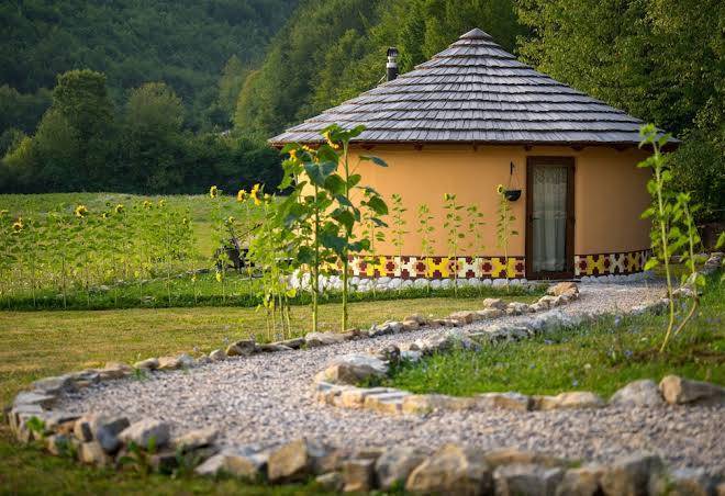 Linden tree retreat & ranch