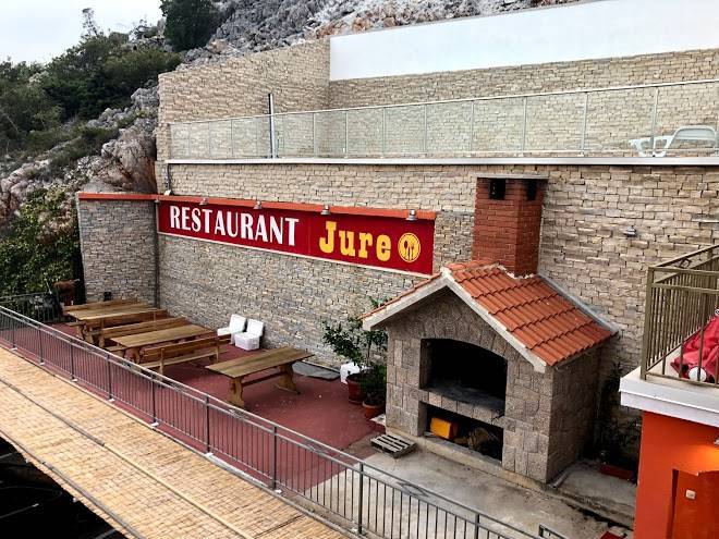 Restoran jure