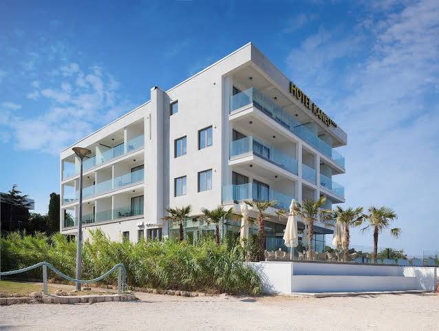 Hotel kaneo