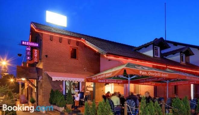 Piros Cizma D O O Image