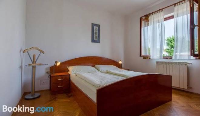 Marija big & comfortable