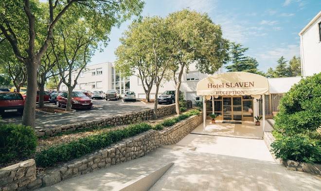Hotel pavilions slaven