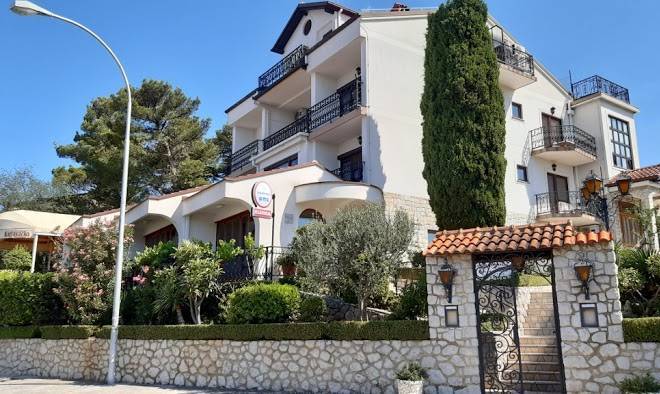 Pansion Klaudija Image