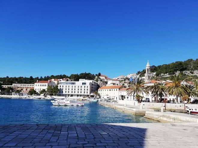 Suncani hvar hotels