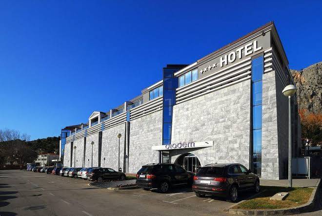 Hotel diadem