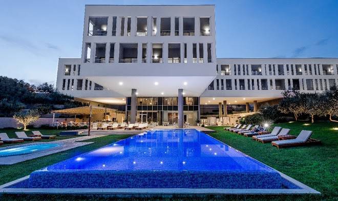 Hotel Salona Palace Image