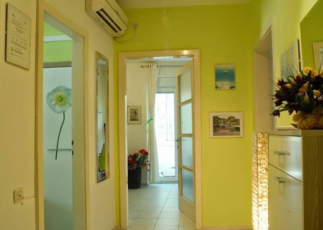 Split accommodation