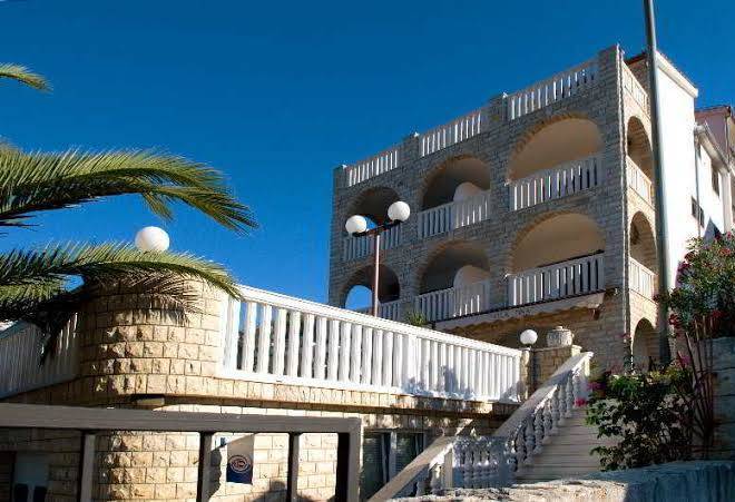 Hotel vila tina