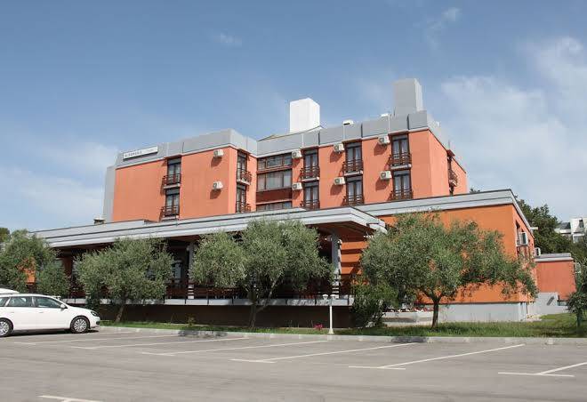 Hotel albamaris