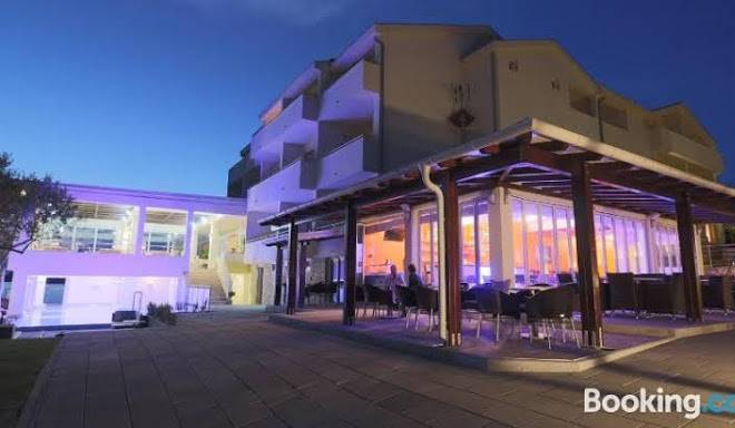 Hotel vila 4m