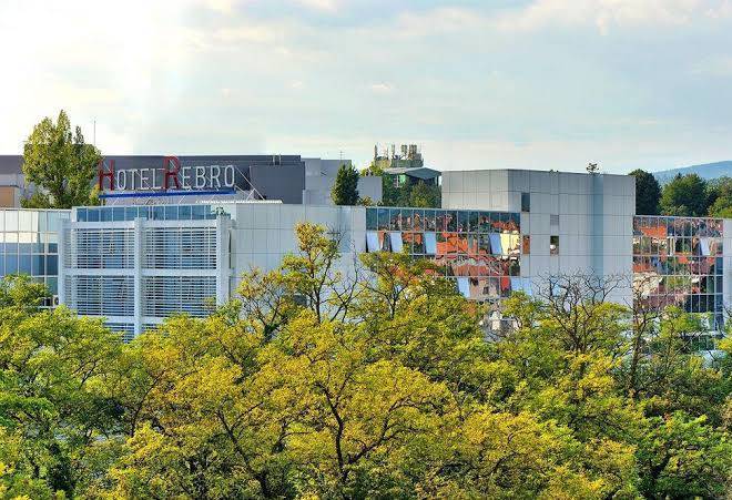 Hotel rebro