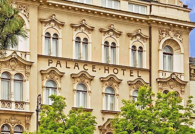 Palace hotel
