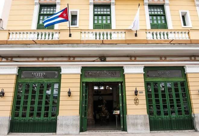 Hotel e velasco