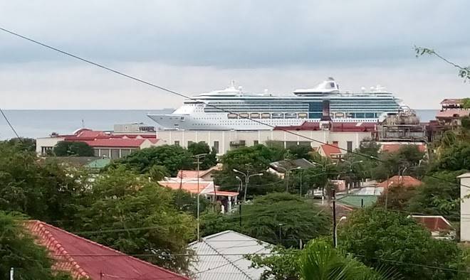 Iguana resort