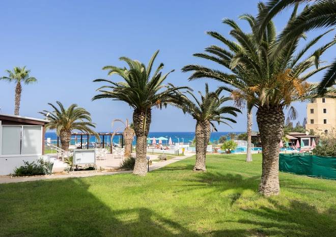 Astreas beach hotel