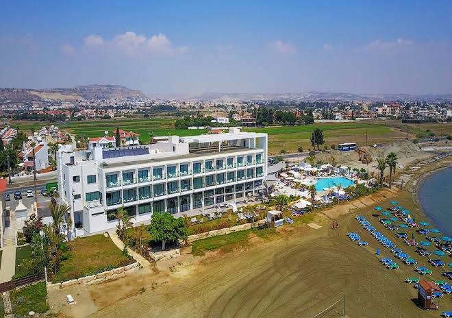 Lebay beach hotel