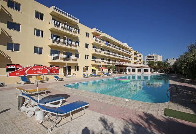 Sunquest Gardens Holiday Resort Image