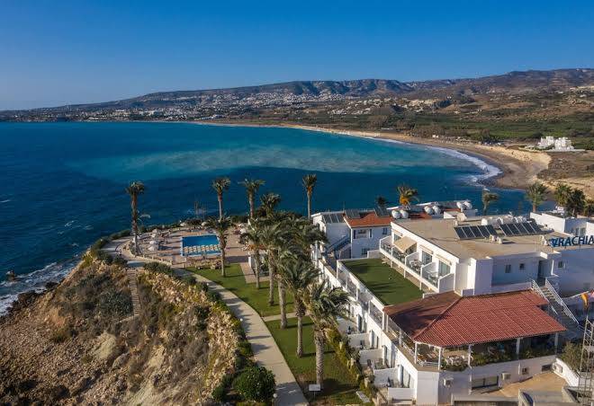 Vrachia Beach Hotel & Suites Image