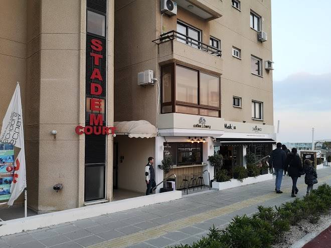 Bettys Beachfront Apt Image