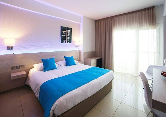 Les Palmiers Beach Hotel Image