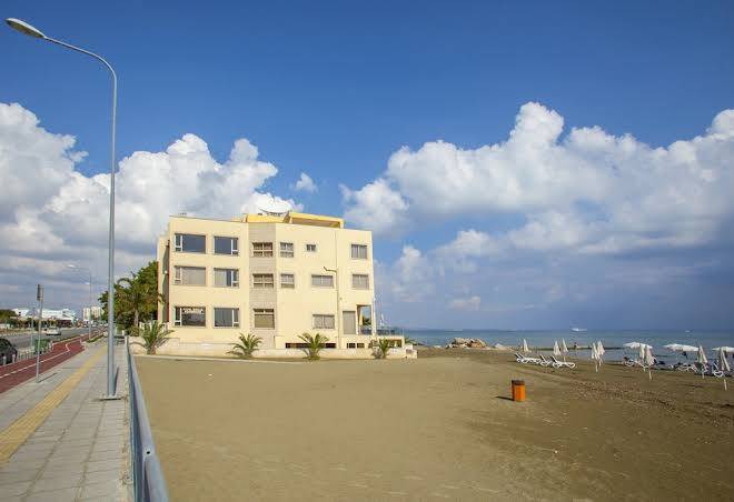 Makenzie Suite Image