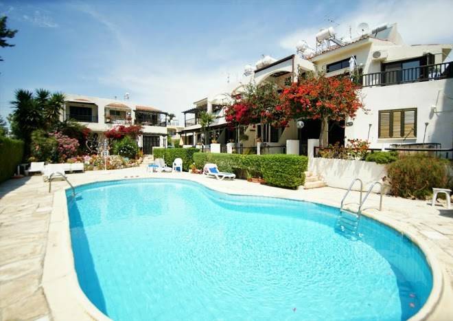 Ibiscus Garden Image